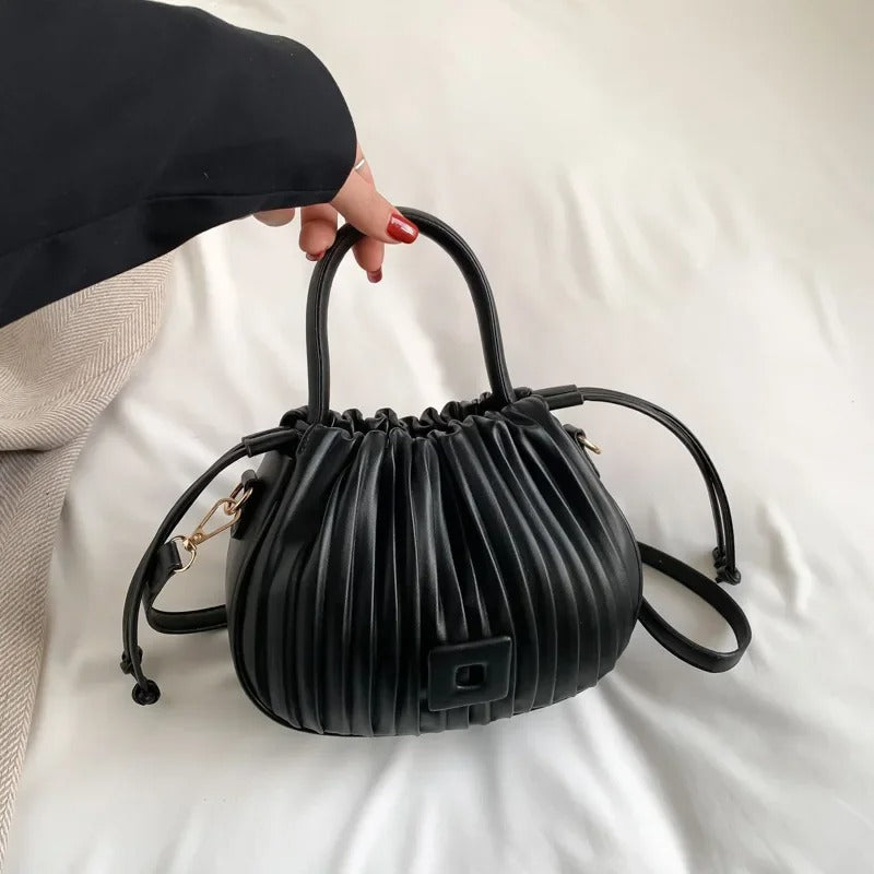 Barbara | Ribbed Spacious Purse