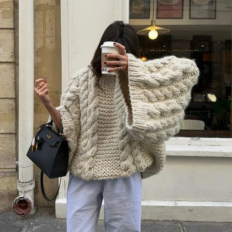 Sera | Elegant Oversized Knitted Women's Sweater